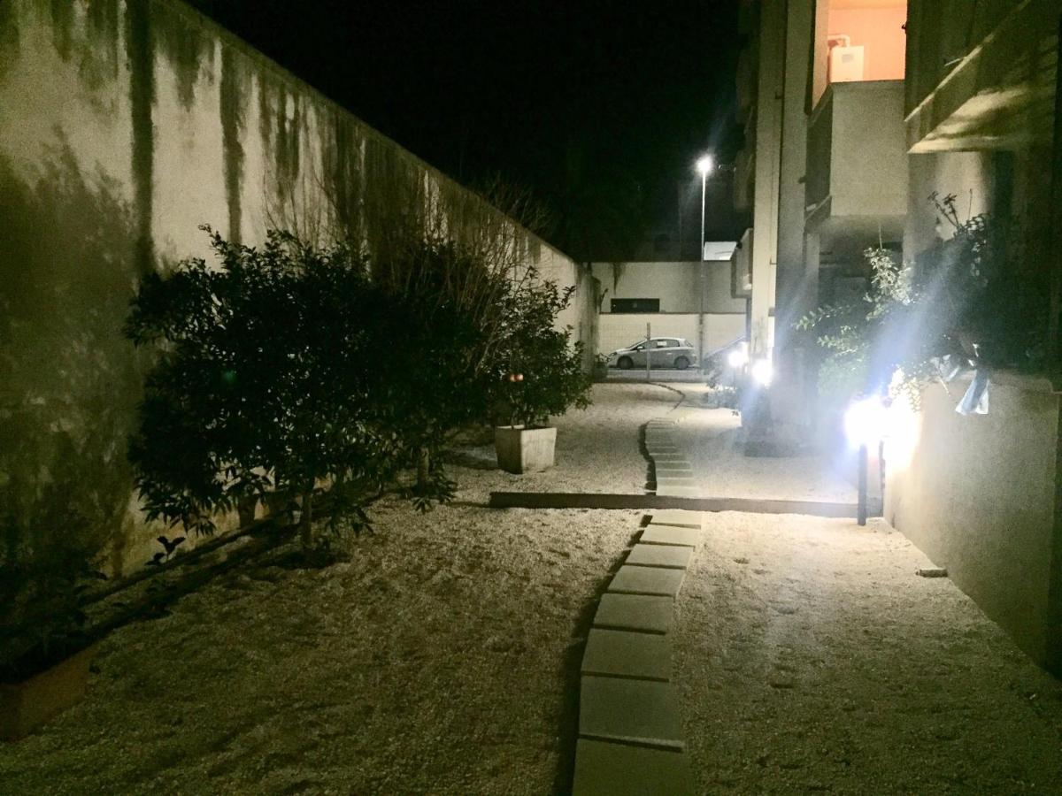 Attico Rudiae Apartment Lecce Bagian luar foto