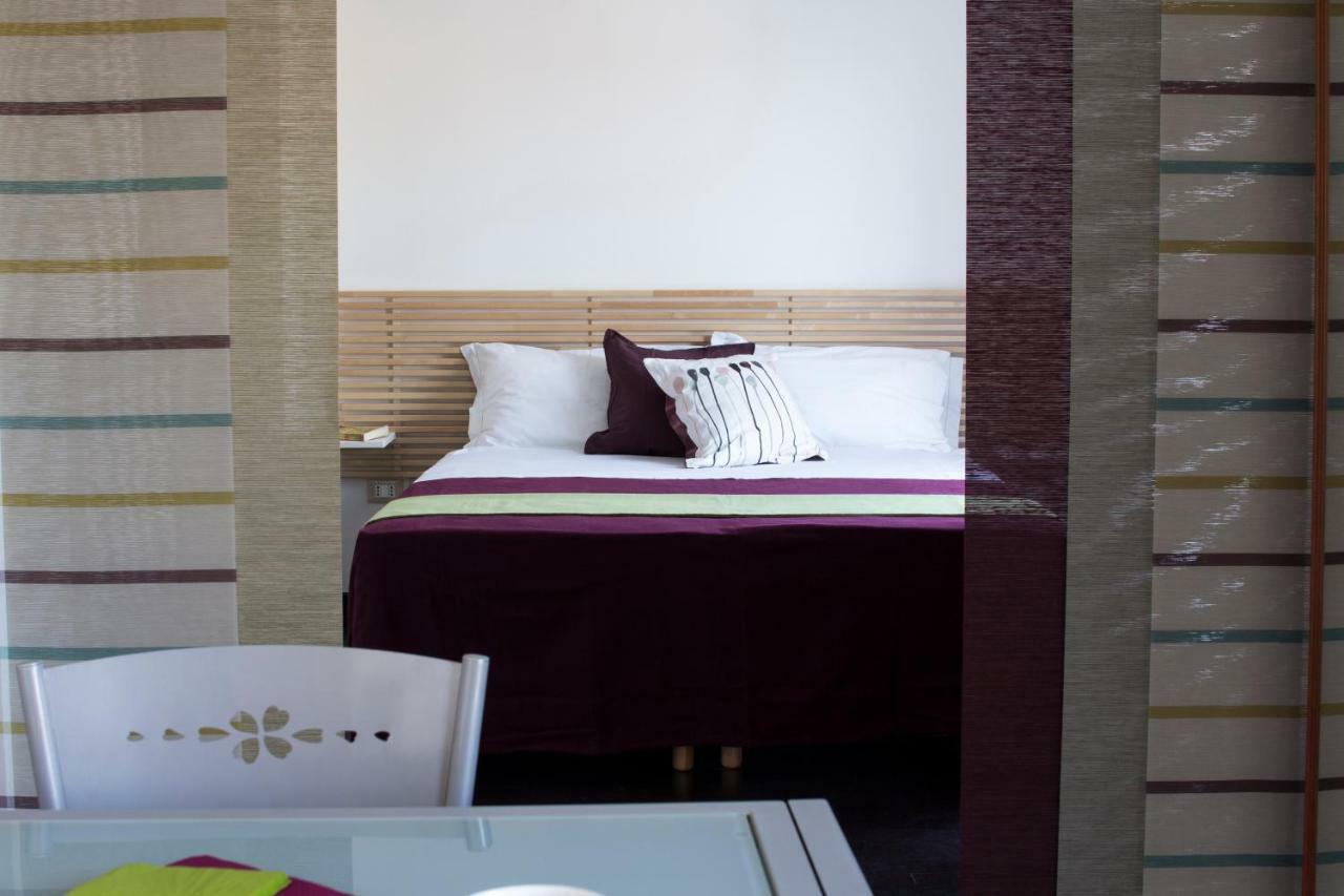 Attico Rudiae Apartment Lecce Bagian luar foto